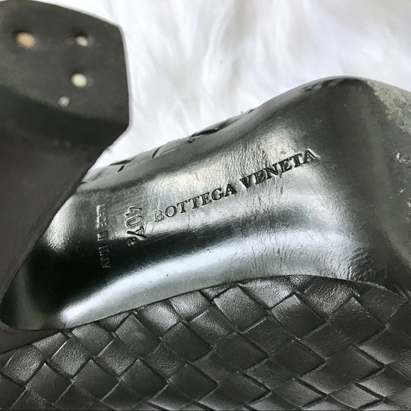 Bottega Veneta Round Toe Leather Pump Heels - Picture 8 of 8